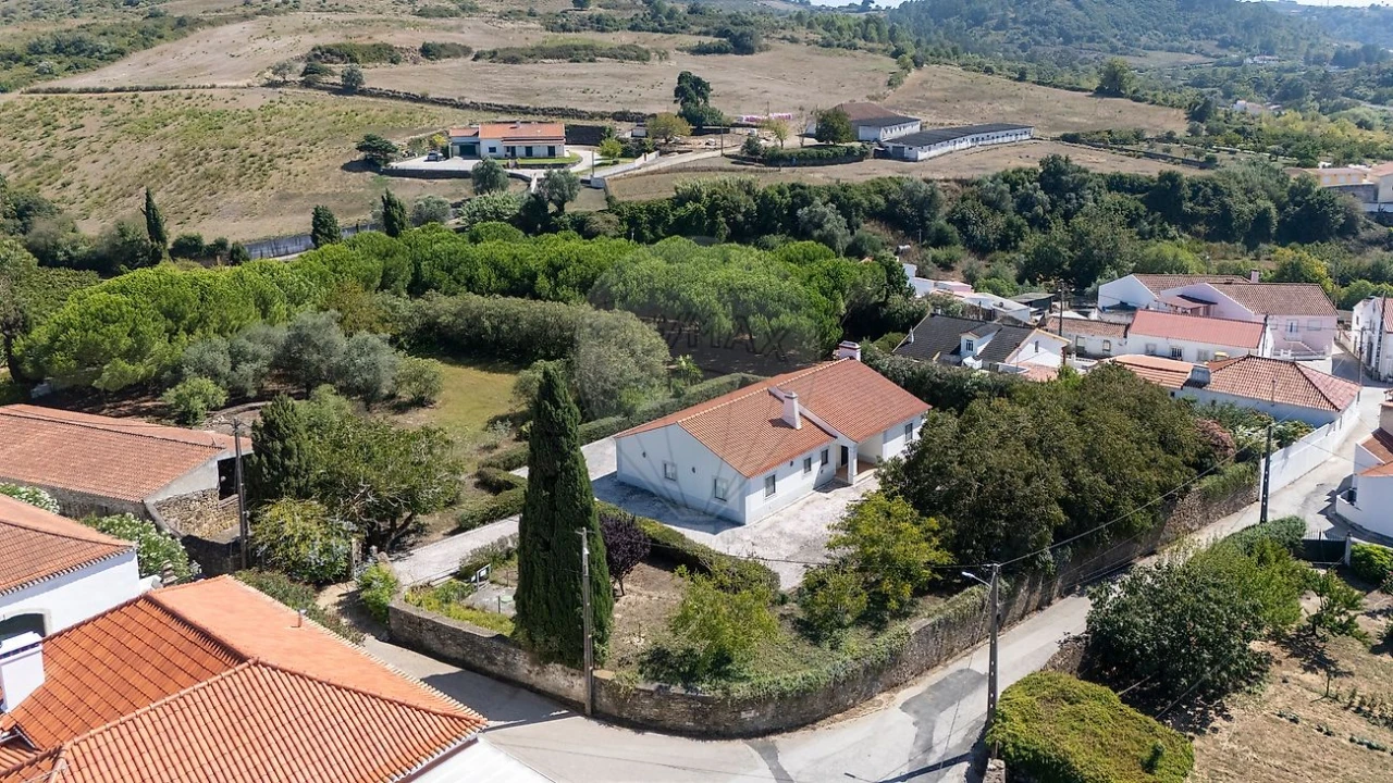 Quinta T4 para Venda em Dois Portos e Runa Foto 33