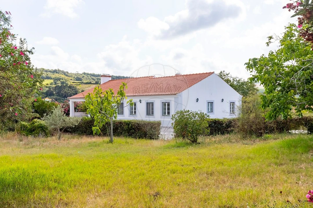 Quinta T4 para Venda em Dois Portos e Runa Foto 28