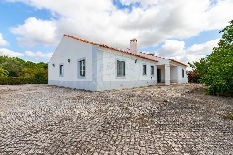 Quinta T4 para Venda em Dois Portos e Runa Foto 34
