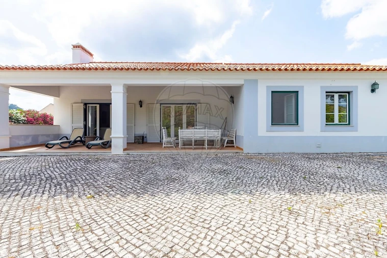 Quinta T4 para Venda em Dois Portos e Runa Foto 30