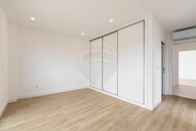 Apartamento T3 para Venda em Santa Maria, São Pedro e Matacães