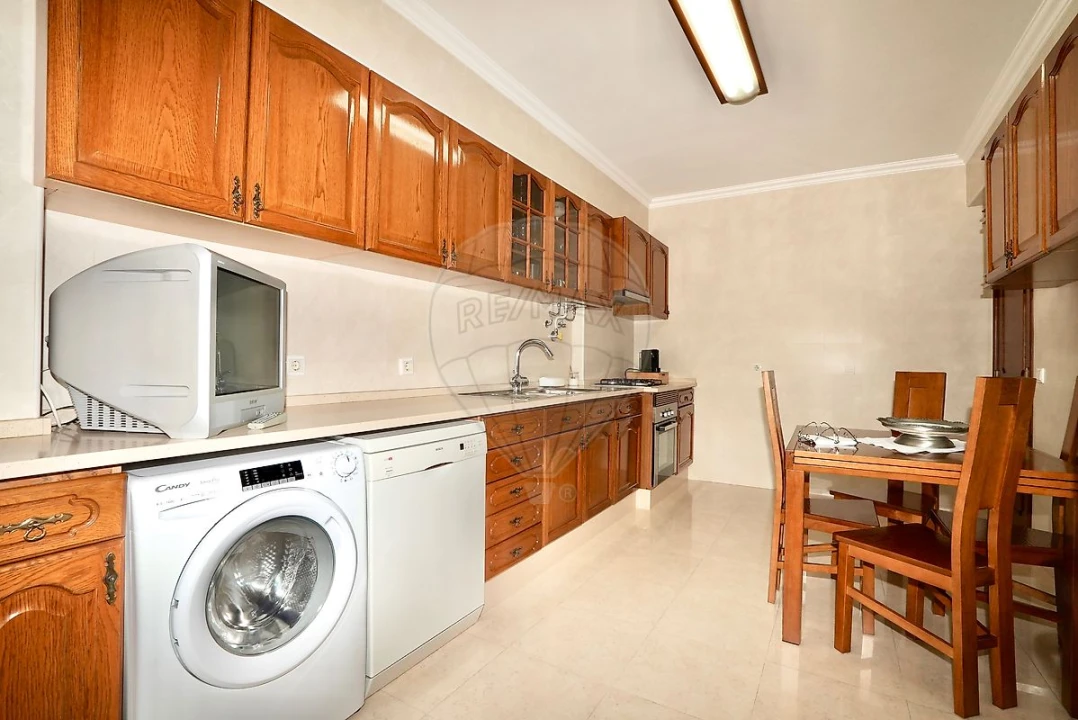 Apartamento T2 para Venda em Alverca do Ribatejo e Sobralinho Foto 8