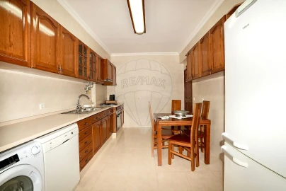 Apartamento T2 para Venda em Alverca do Ribatejo e Sobralinho