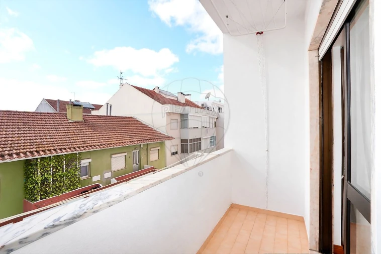 Apartamento T2 para Venda em Alverca do Ribatejo e Sobralinho Foto 13