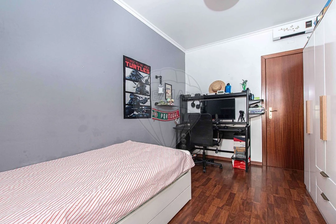 Apartamento T2 para Venda em Alverca do Ribatejo e Sobralinho Foto 3