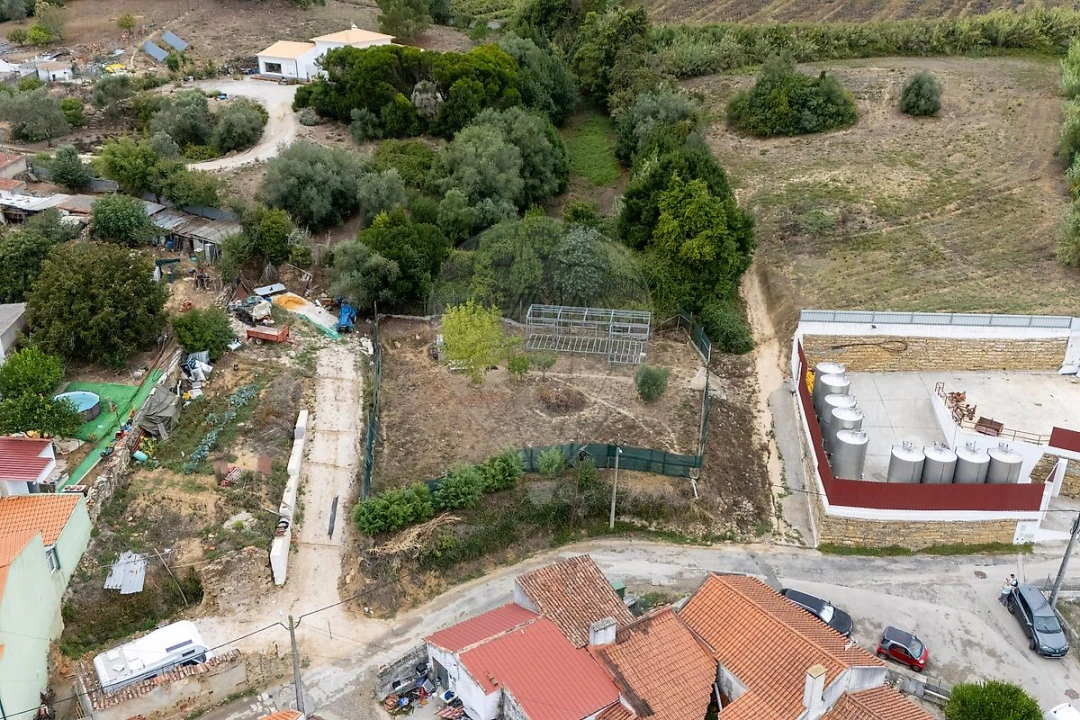 Terreno para Venda em Carvoeira e Carmões Foto 7
