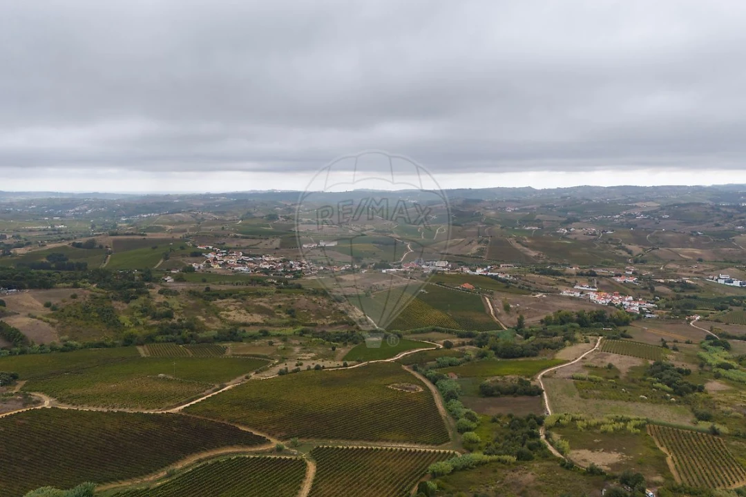 Terreno para Venda em Carvoeira e Carmões Foto 1