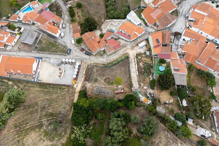 Terreno para Venda em Carvoeira e Carmões Foto 5