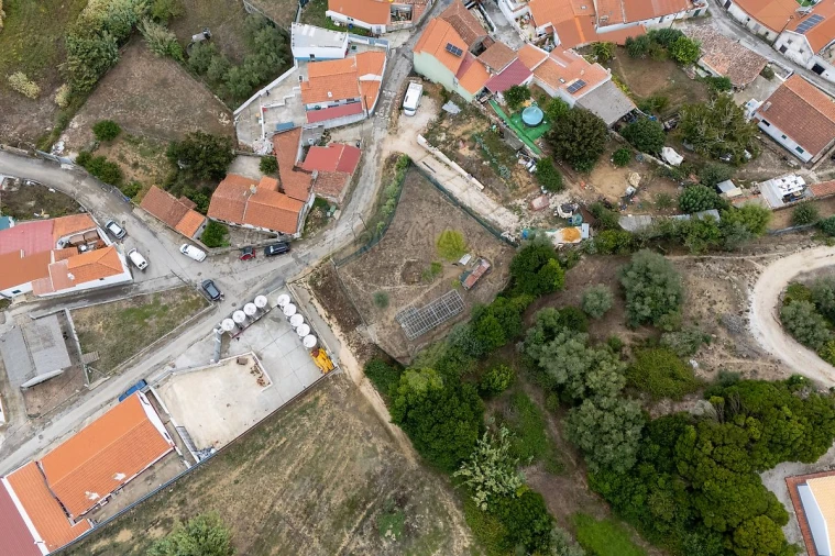 Terreno para Venda em Carvoeira e Carmões Foto 3
