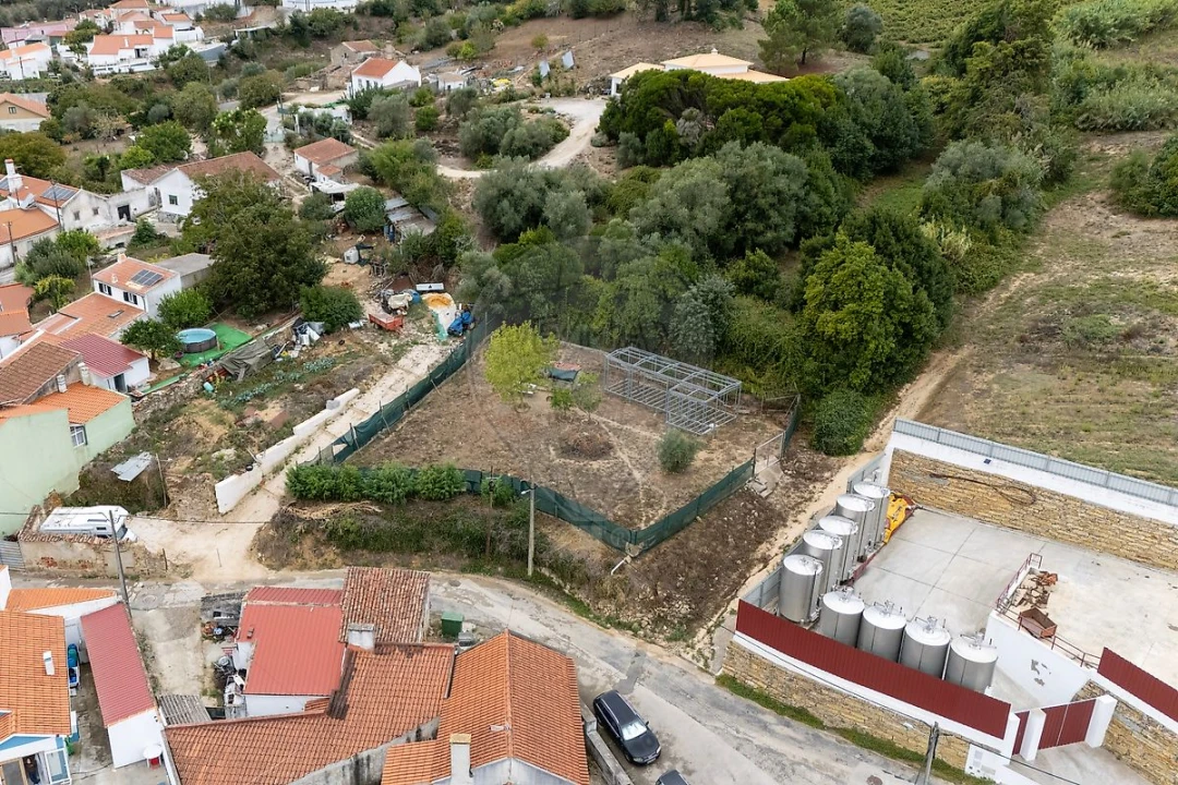 Terreno para Venda em Carvoeira e Carmões Foto 6