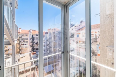 Apartamento T1 para Venda em Avenidas Novas