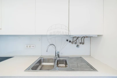 Apartamento T1 para Venda em Avenidas Novas