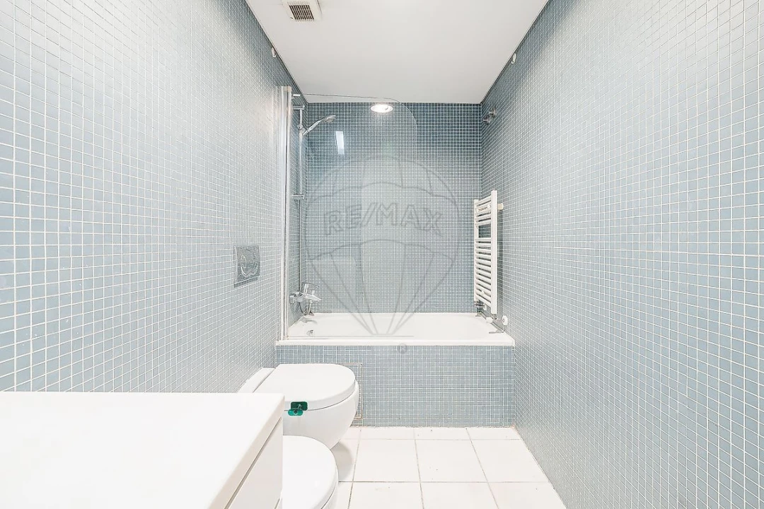 Apartamento T1 para Venda em Avenidas Novas Foto 6