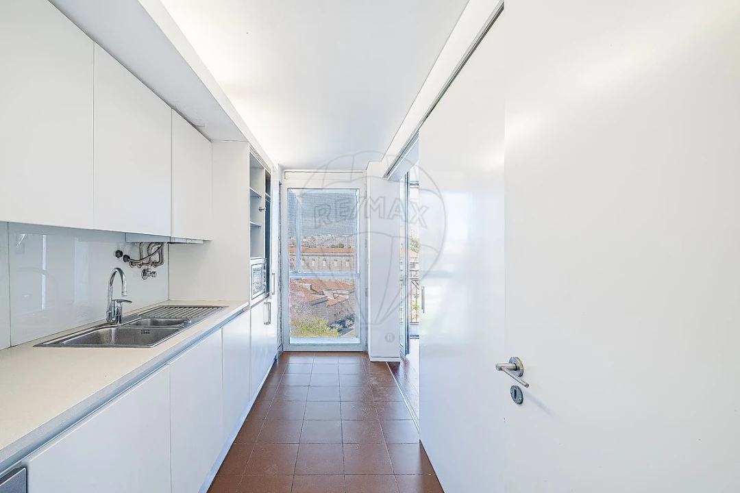 Apartamento T1 para Venda em Avenidas Novas Foto 10