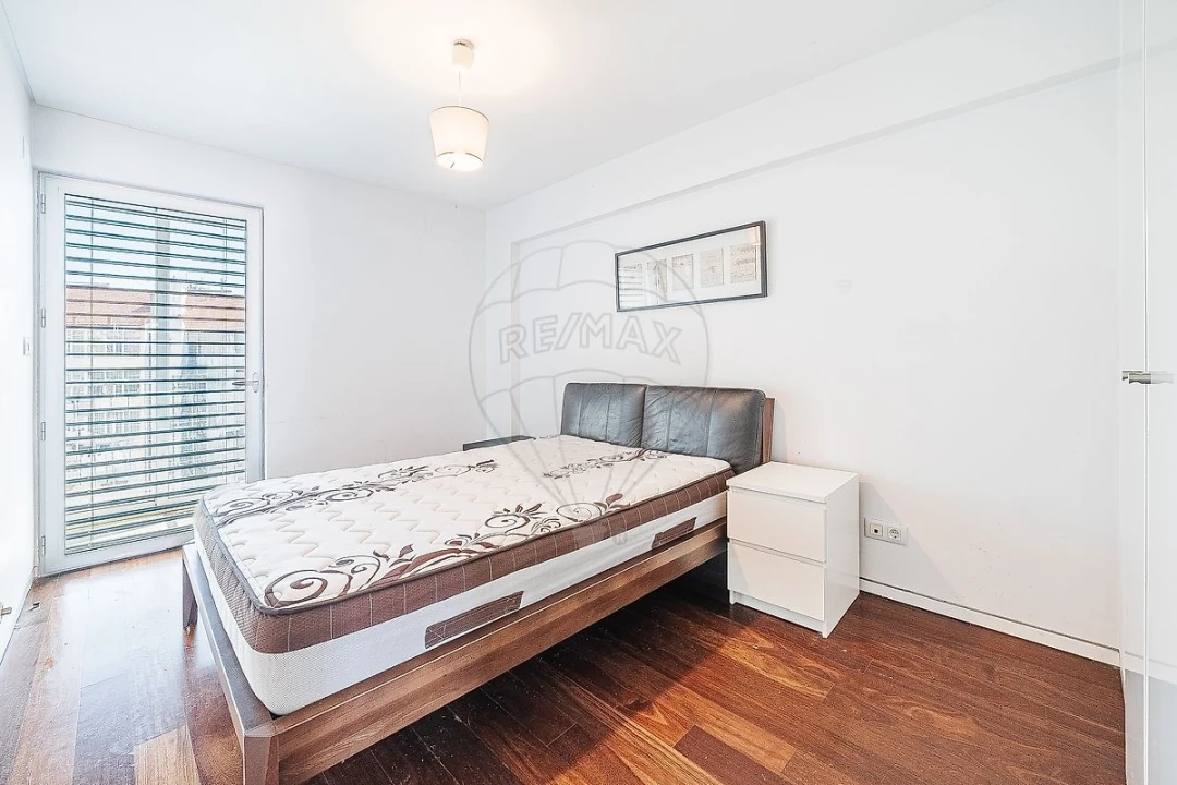 Apartamento T1 para Venda em Avenidas Novas Foto 2