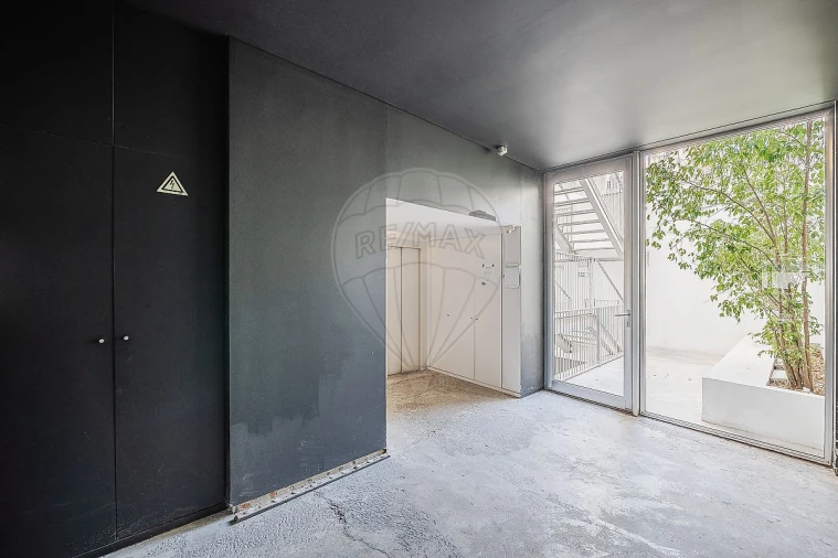 Apartamento T1 para Venda em Avenidas Novas Foto 29