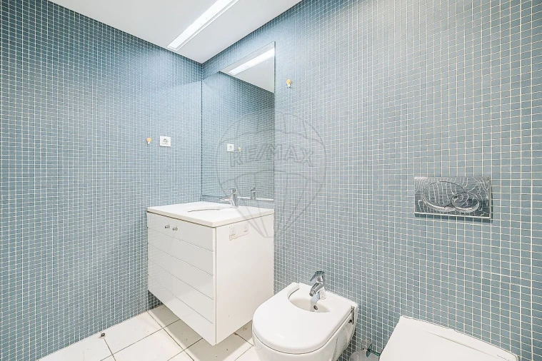 Apartamento T1 para Venda em Avenidas Novas Foto 8