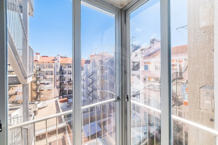 Apartamento T1 para Venda em Avenidas Novas Foto 19