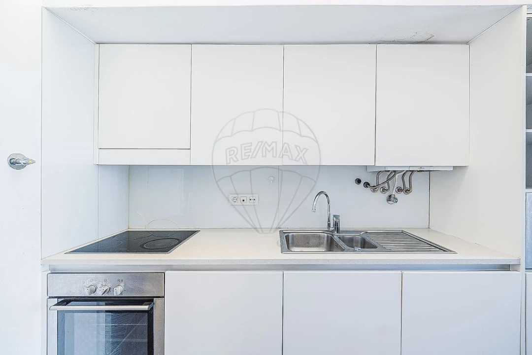 Apartamento T1 para Venda em Avenidas Novas Foto 12
