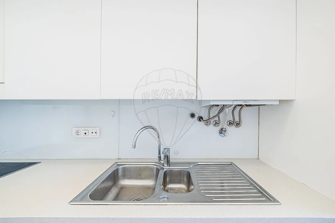 Apartamento T1 para Venda em Avenidas Novas Foto 13