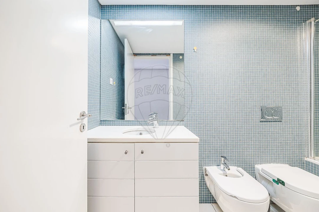 Apartamento T1 para Venda em Avenidas Novas Foto 1