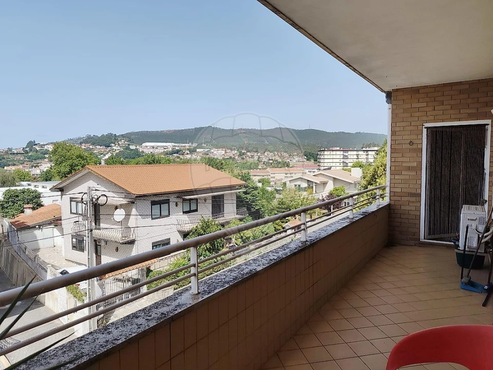 Apartamento T2 para Venda em São Pedro de Castelões Foto 3