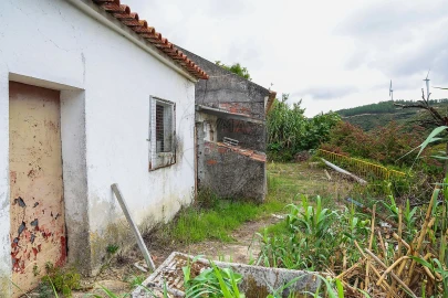 Moradia T1 para Venda em Santiago dos Velhos