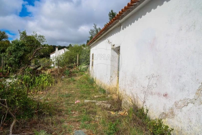 Moradia T1 para Venda em Santiago dos Velhos