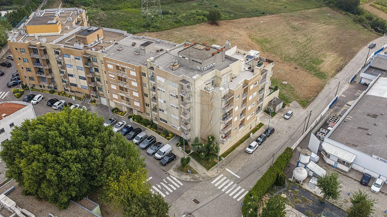 Apartamento T2 para Venda em Alfena Foto 10