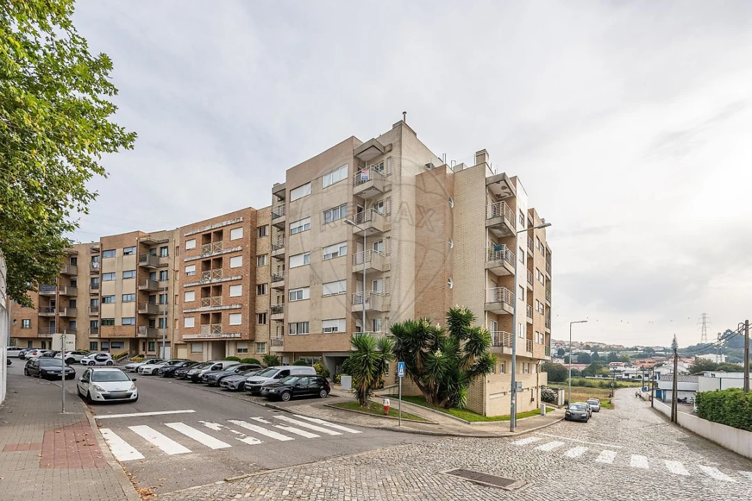 Apartamento T2 para Venda em Alfena Foto 28
