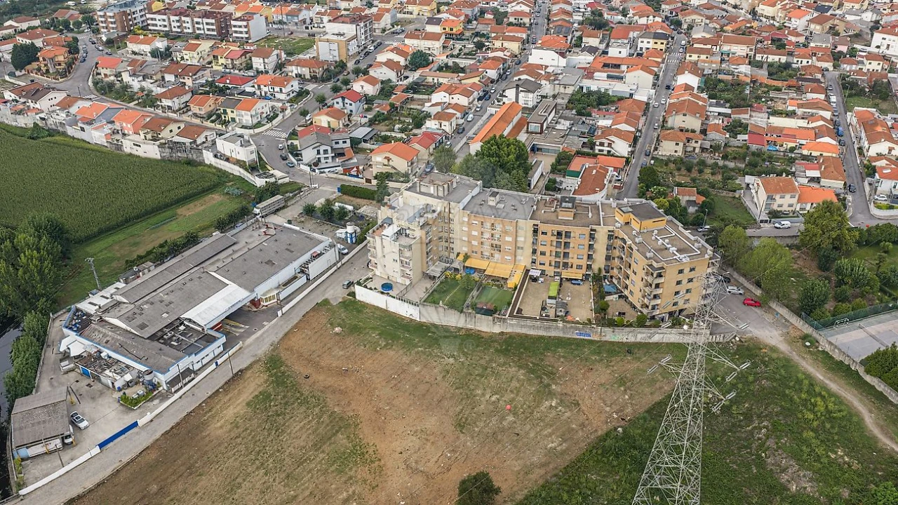 Apartamento T2 para Venda em Alfena Foto 6