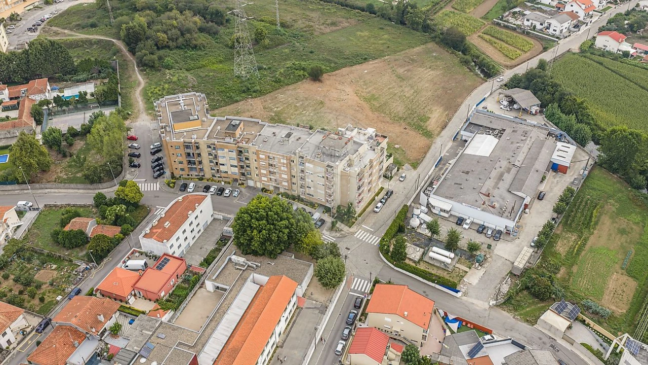 Apartamento T2 para Venda em Alfena Foto 5