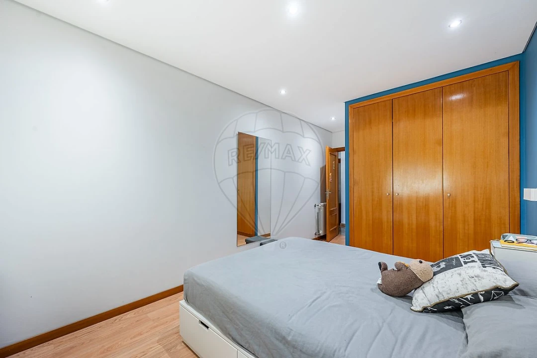Apartamento T2 para Venda em Alfena Foto 24