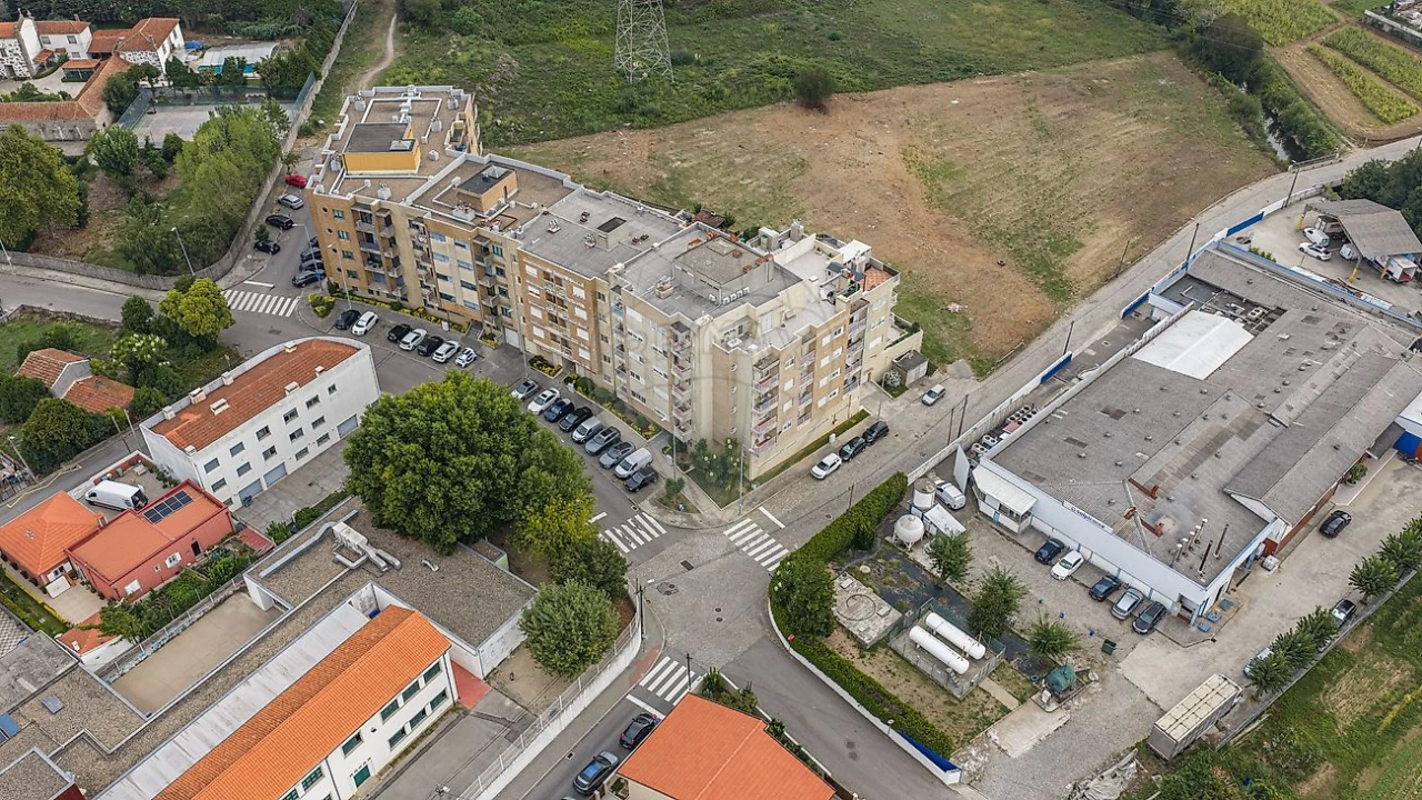 Apartamento T2 para Venda em Alfena Foto 9