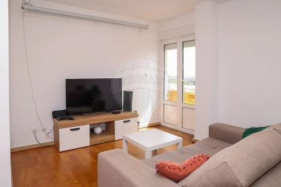 Apartamento T3 para Venda em Carregado e Cadafais