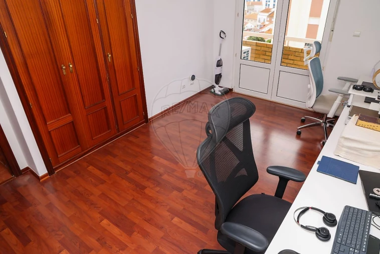 Apartamento T3 para Venda em Carregado e Cadafais Foto 13