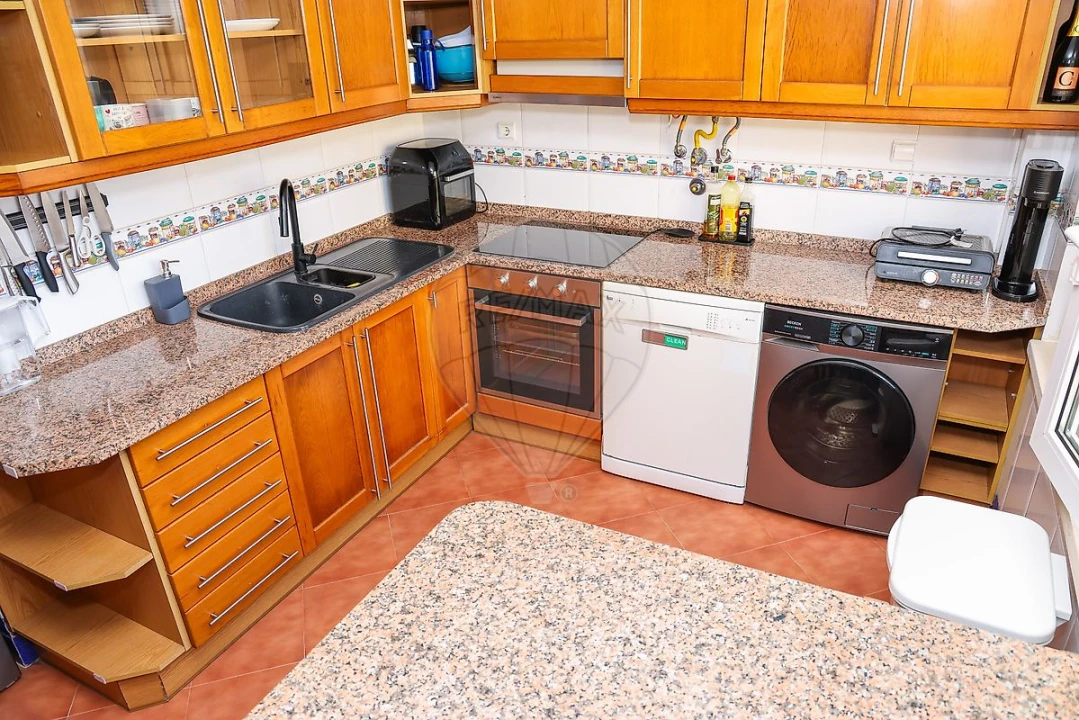 Apartamento T3 para Venda em Carregado e Cadafais Foto 3