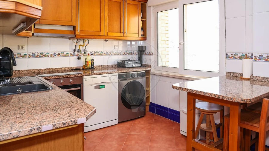 Apartamento T3 para Venda em Carregado e Cadafais