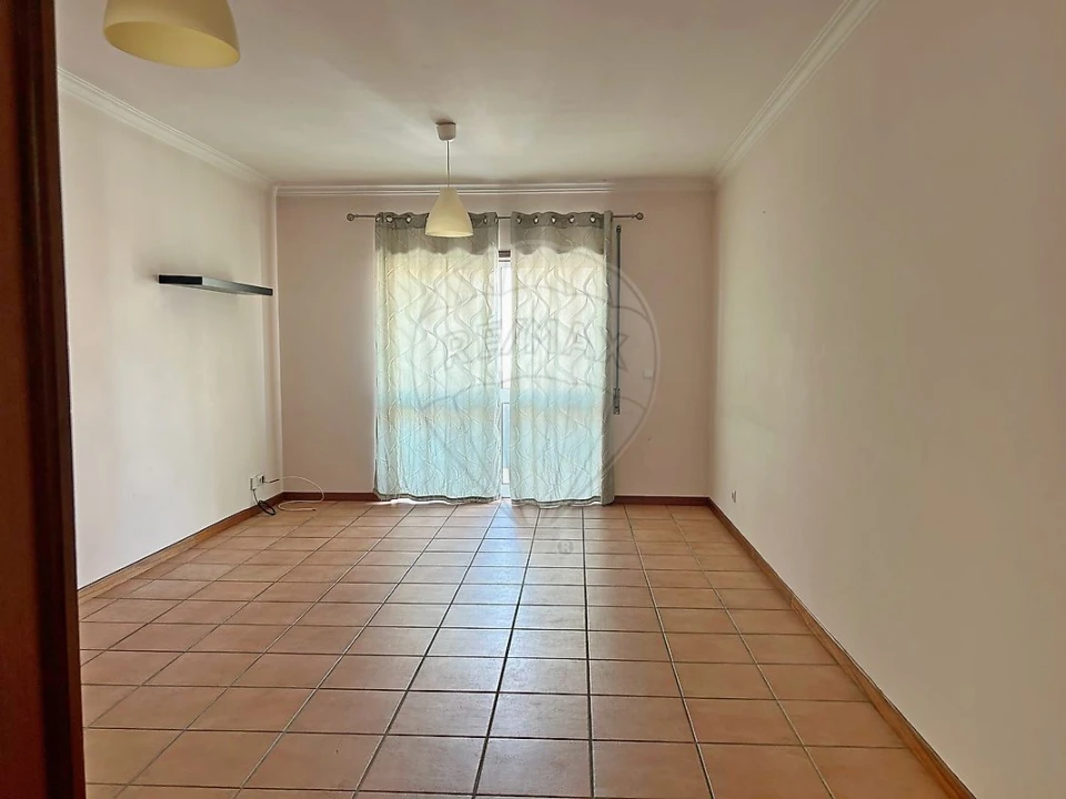 Apartamento T3 para Arrendamento em São Bernardo Foto 5