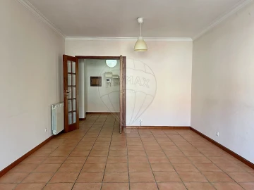 Apartamento T3 para Arrendamento em São Bernardo