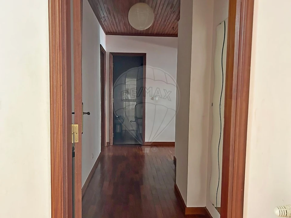Apartamento T3 para Arrendamento em São Bernardo Foto 8