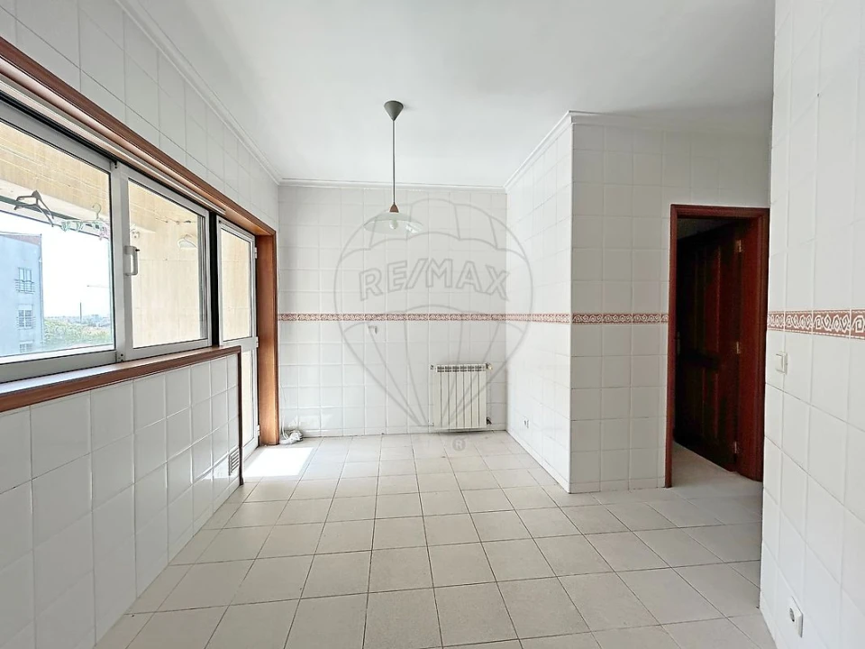 Apartamento T3 para Arrendamento em São Bernardo Foto 7