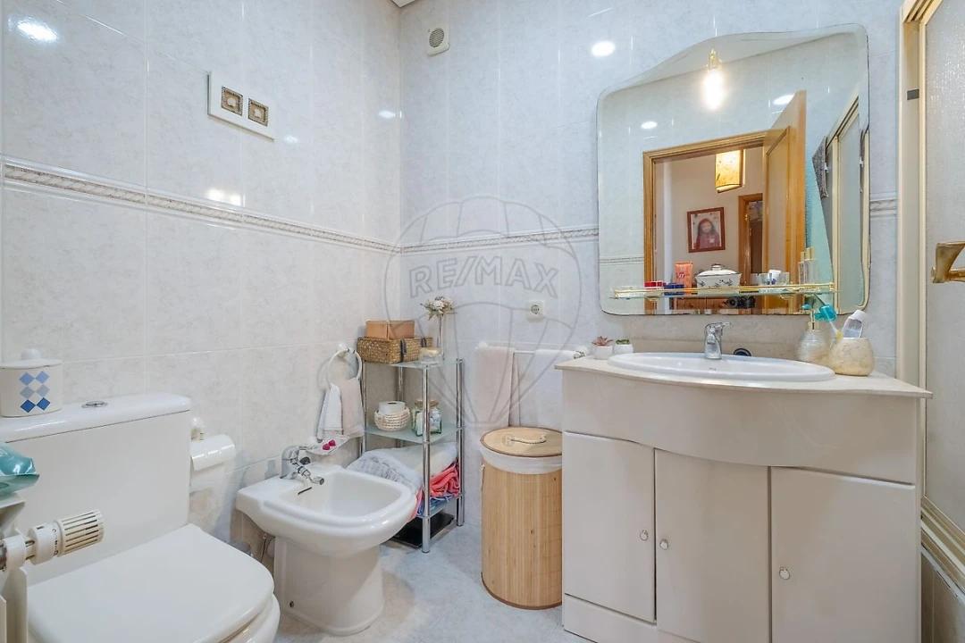 Apartamento T2 para Venda em Mafamude e Vilar do Paraíso Foto 14