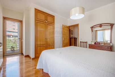 Apartamento T2 para Venda em Mafamude e Vilar do Paraíso