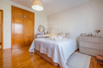 Apartamento T2 para Venda em Mafamude e Vilar do Paraíso