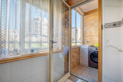 Apartamento T2 para Venda em Mafamude e Vilar do Paraíso