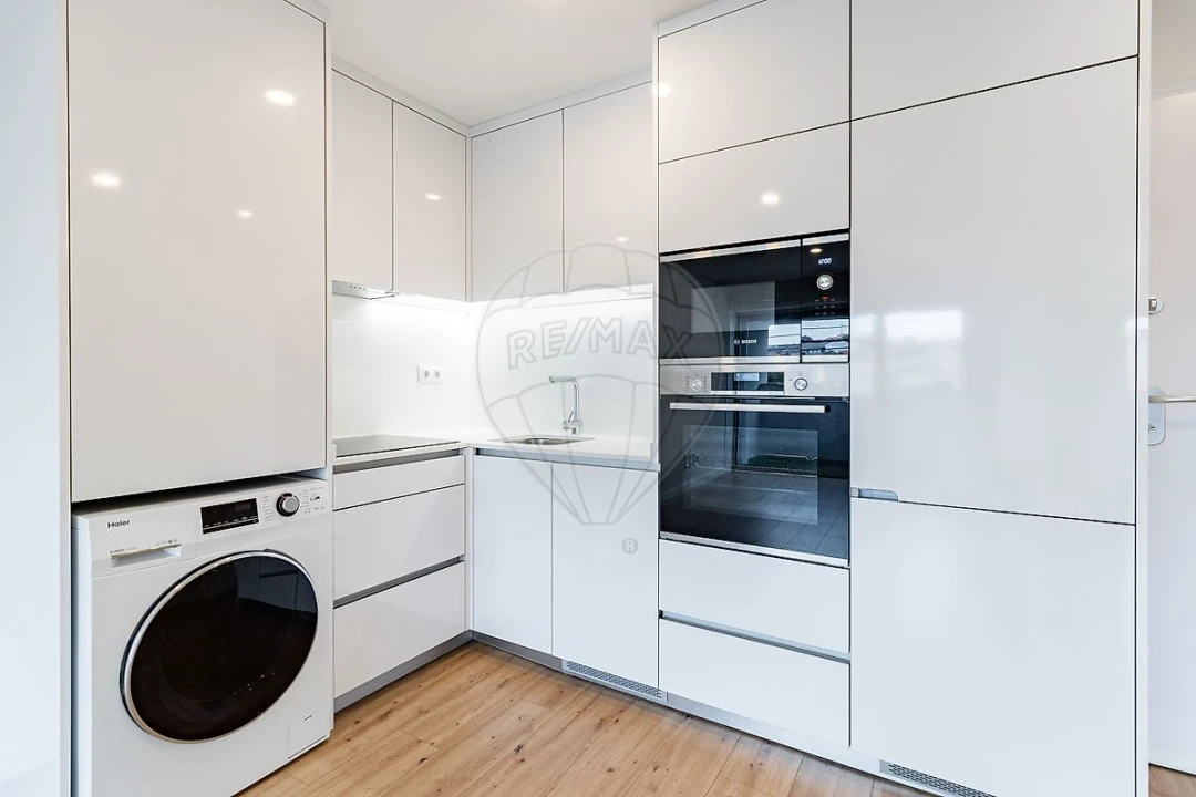 Apartamento T1 para Venda em Esmoriz Foto 4