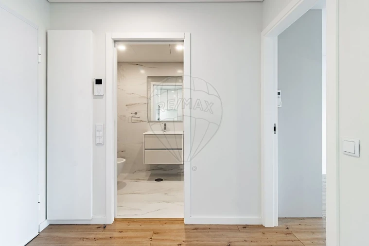 Apartamento T1 para Venda em Esmoriz Foto 11