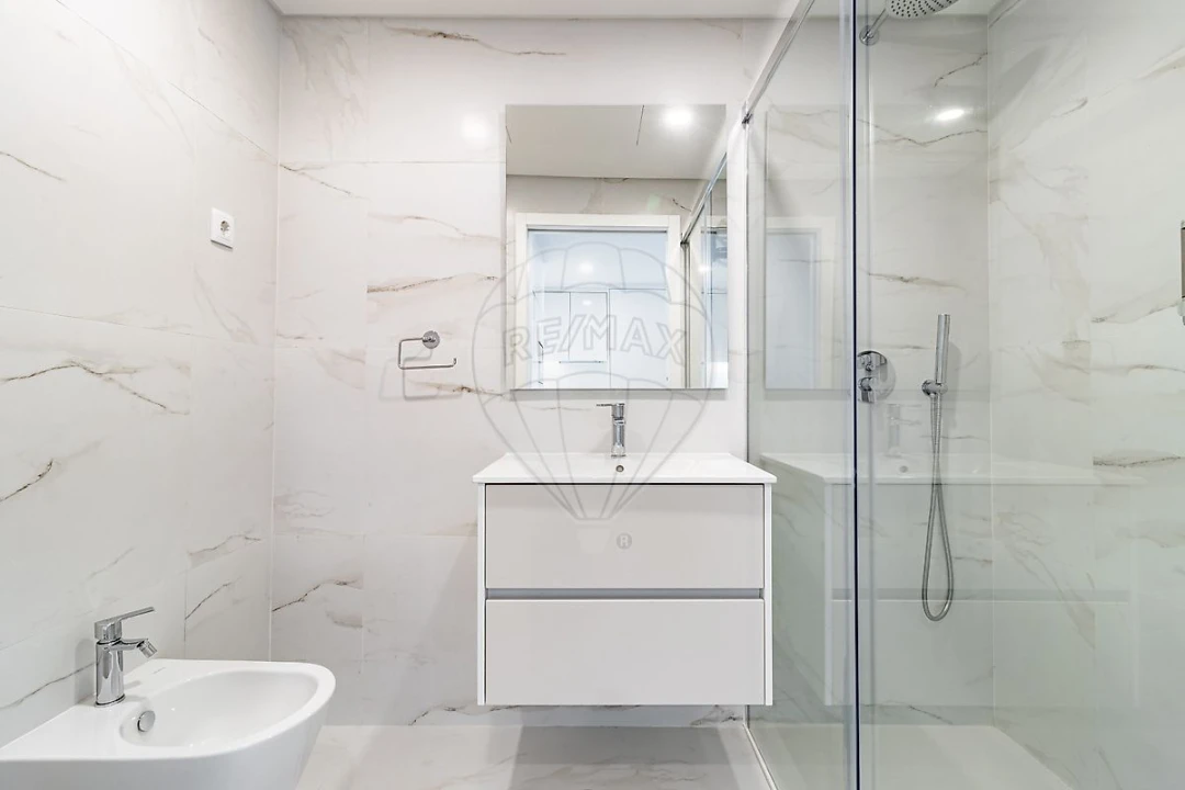 Apartamento T1 para Venda em Esmoriz Foto 12