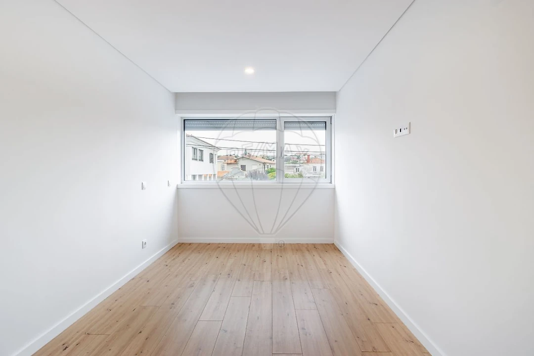 Apartamento T1 para Venda em Esmoriz Foto 15
